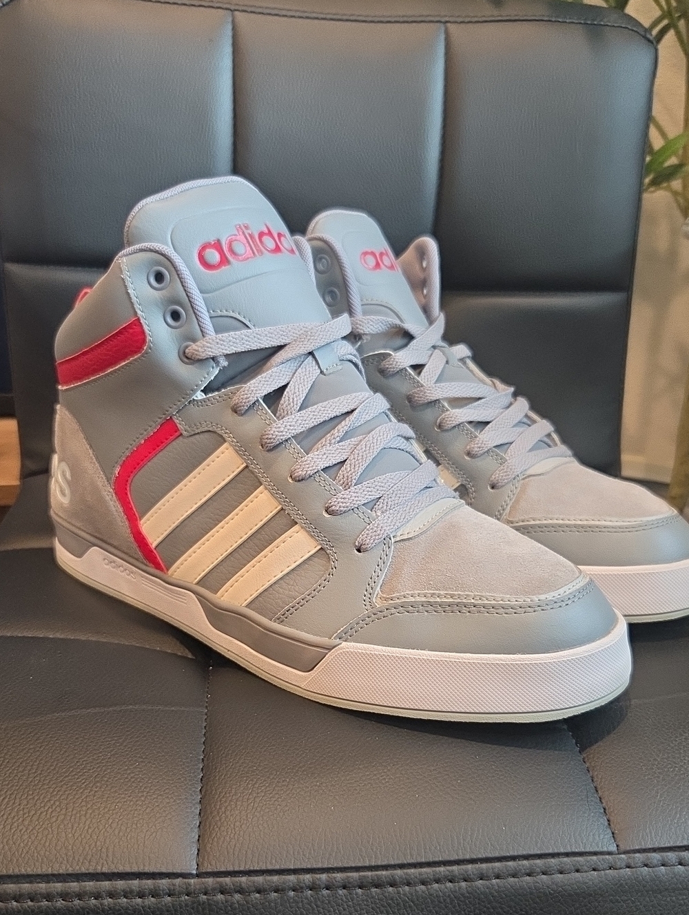 Adidas Mid-Top Sneakers in Light Gray and Red Accents